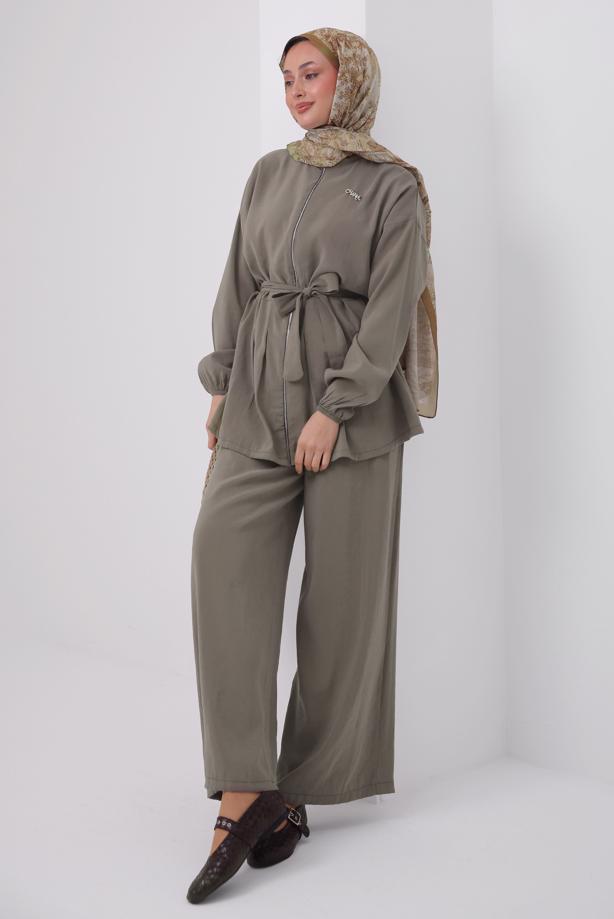 Tesettür giyim VİZON PANTOLONLU KUŞAKLI TAKIM T 6917 - TRENDTESETTÜR