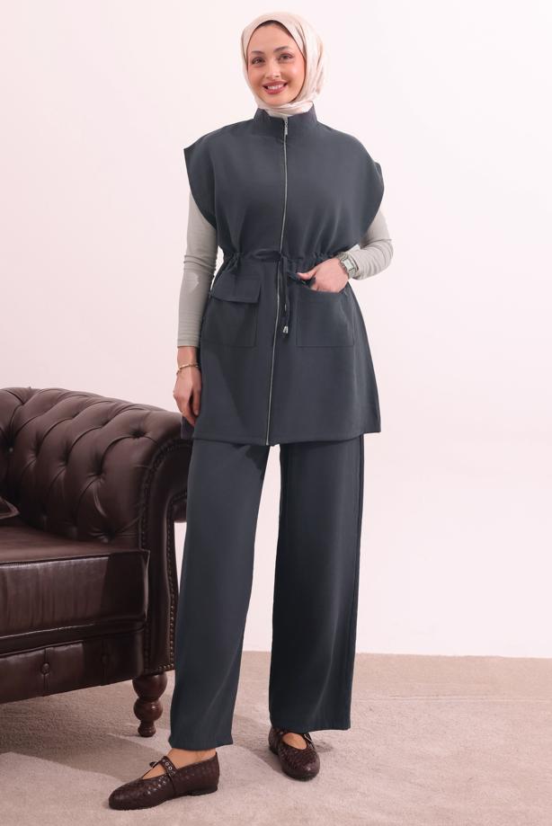 Tesettür giyim GRİ BELİ BAĞCIKLI PANTOLONLU TAKIM T 7817 - TRENDTESETTÜR