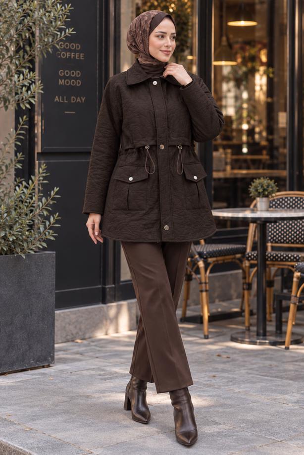 Tesettür giyim KAHVE BELİ BÜZGÜLÜ KAPİTONE CEKET T 8803 - TRENDTESETTÜR