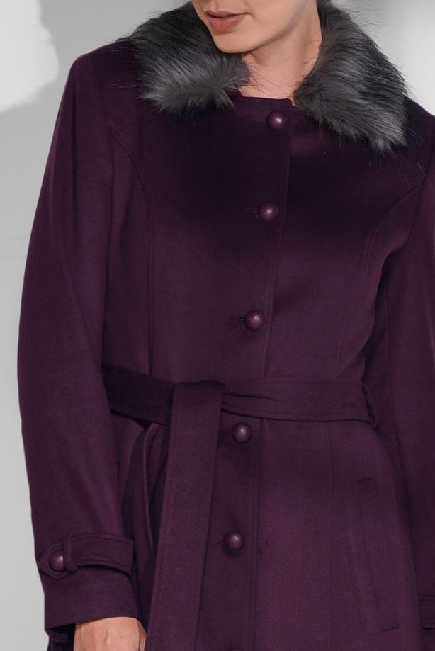 Tesettür giyim  DÜĞMELİ KÜRKLÜ MANTO 9749 - TRENDTESETTÜR