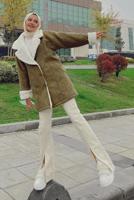 Tesettür giyim TURUNCU KÜRK DETAYLI DÜĞMELİ KABAN 4011  