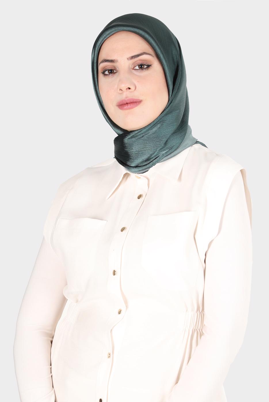 Tesettür giyim YEŞİL ALVİNA JANJANLI DEGRADE EŞARP 8121 