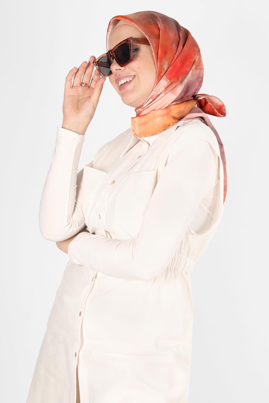 Tesettür giyim TURUNCU ALVİNA DİJİTAL SURA EŞARP T 8122