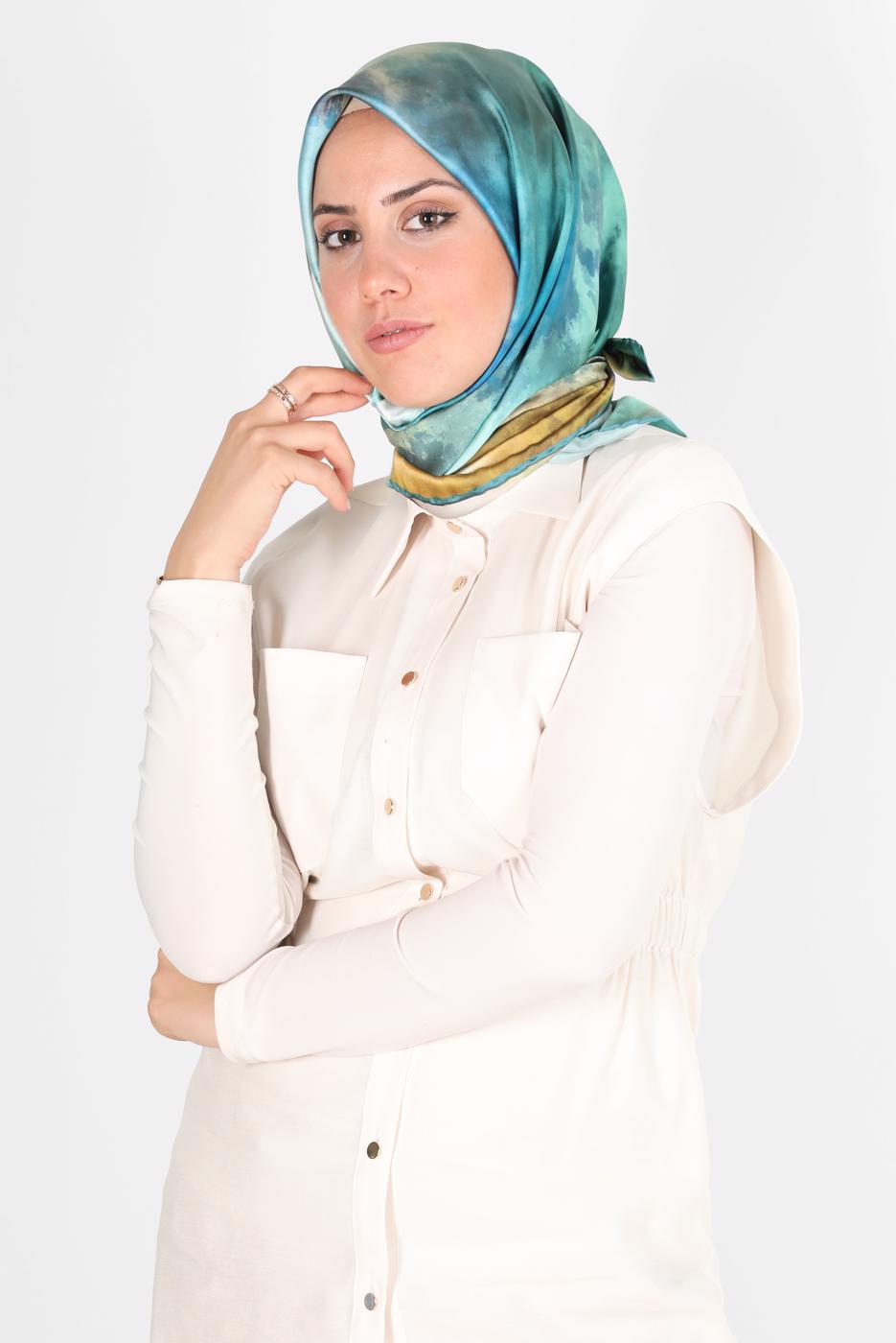 Tesettür giyim YEŞİL ALVİNA DİJİTAL SURA EŞARP T 8122