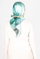 Tesettür giyim YEŞİL ALVİNA DİJİTAL SURA EŞARP T 8122