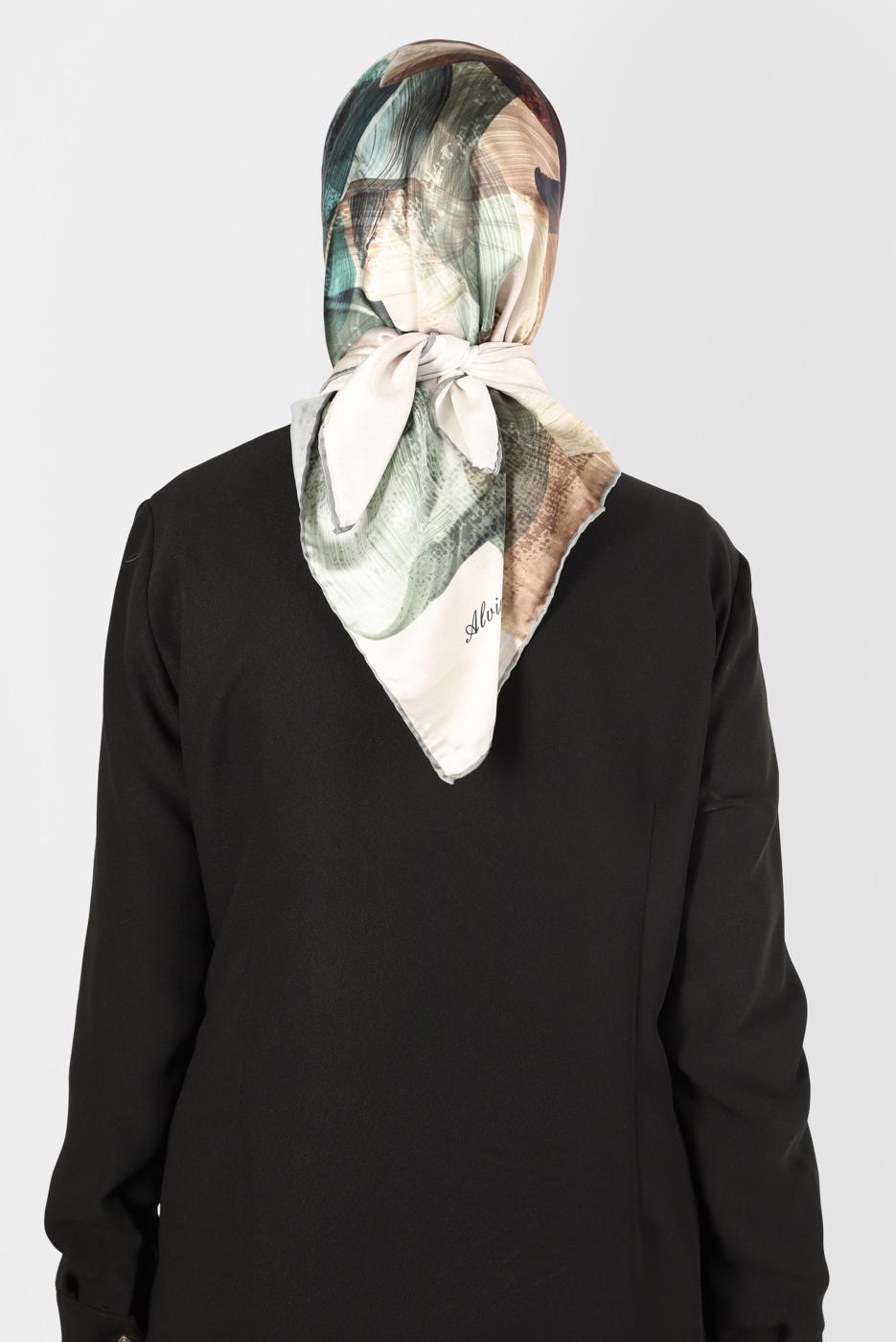 Tesettür giyim YEŞİL ALVİNA DİJİTAL SURA EŞARP T 8123