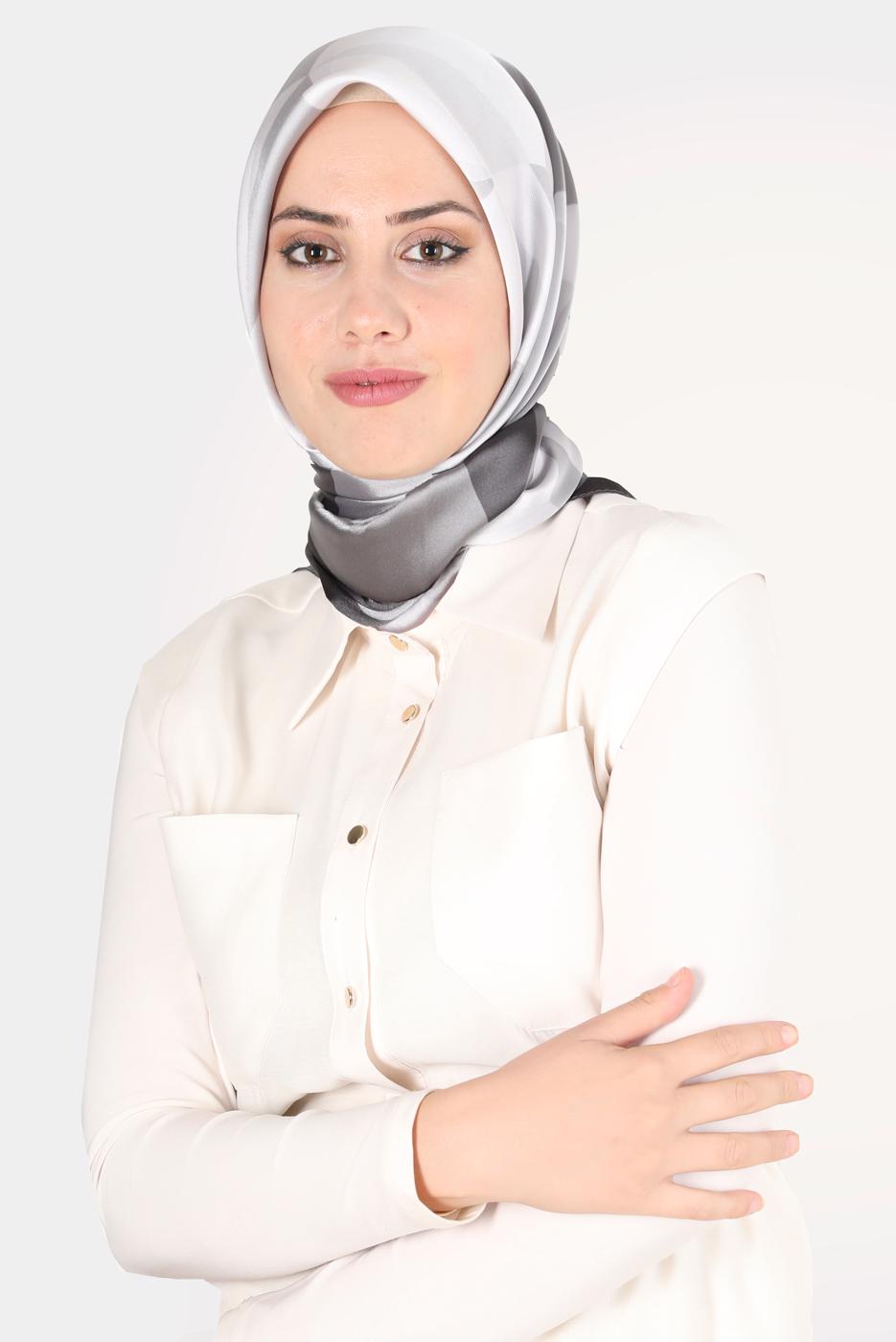 Tesettür giyim SİYAH ALVİNA DESENLİ EŞARP 8132 