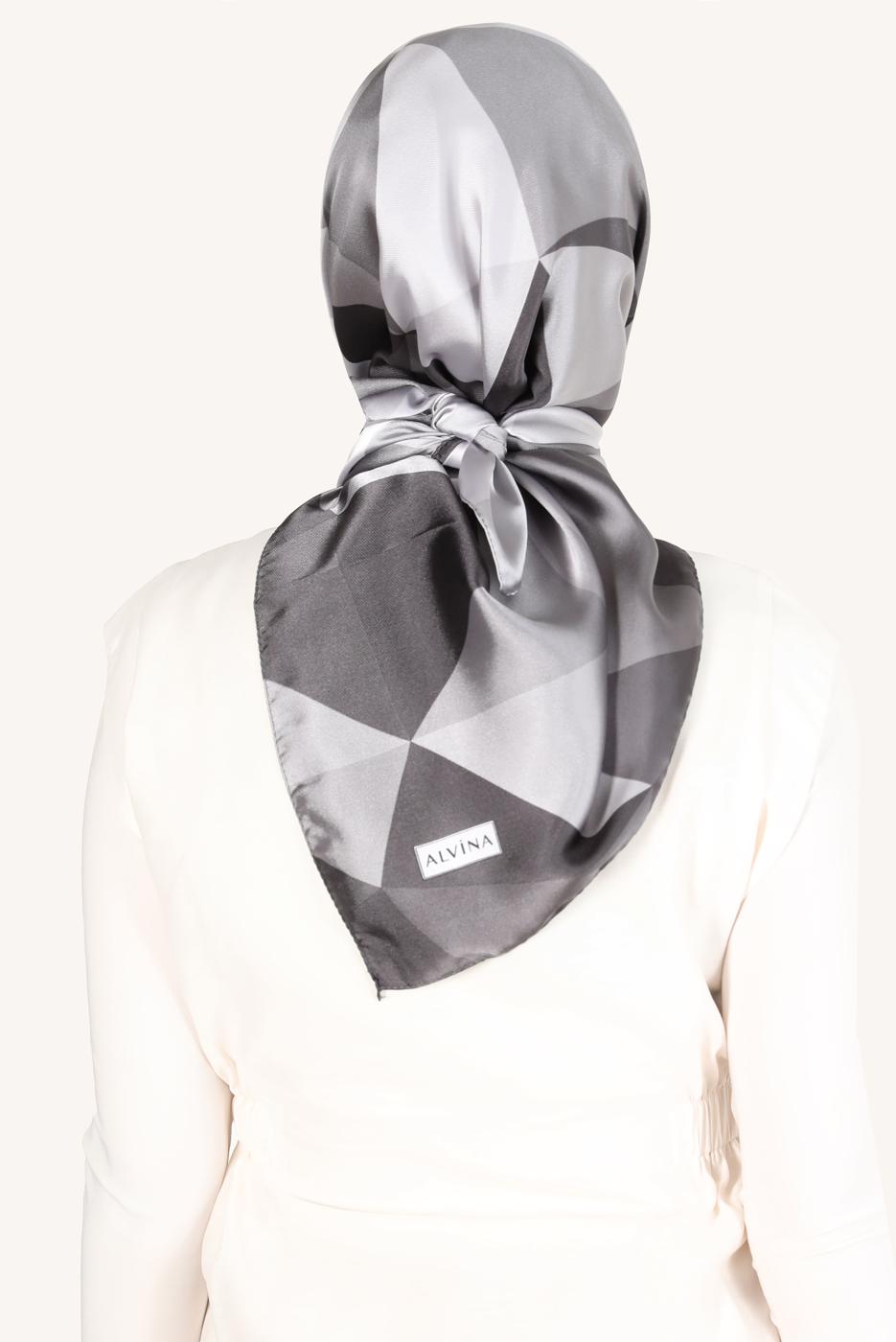 Tesettür giyim SİYAH ALVİNA DESENLİ EŞARP 8132 