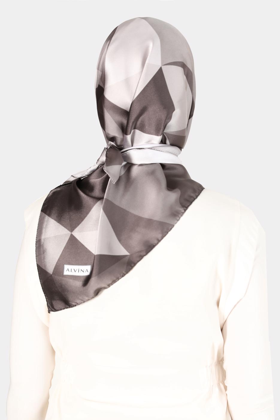 Tesettür giyim BEJ ALVİNA DESENLİ EŞARP 8132 